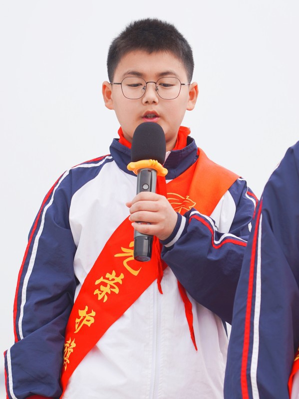 陆轶群