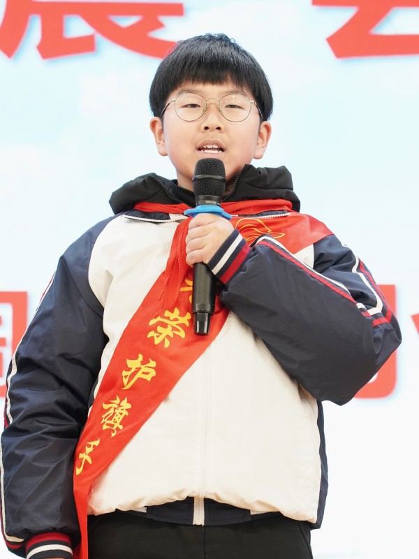 王嘉航