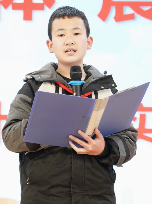 罗梓晗